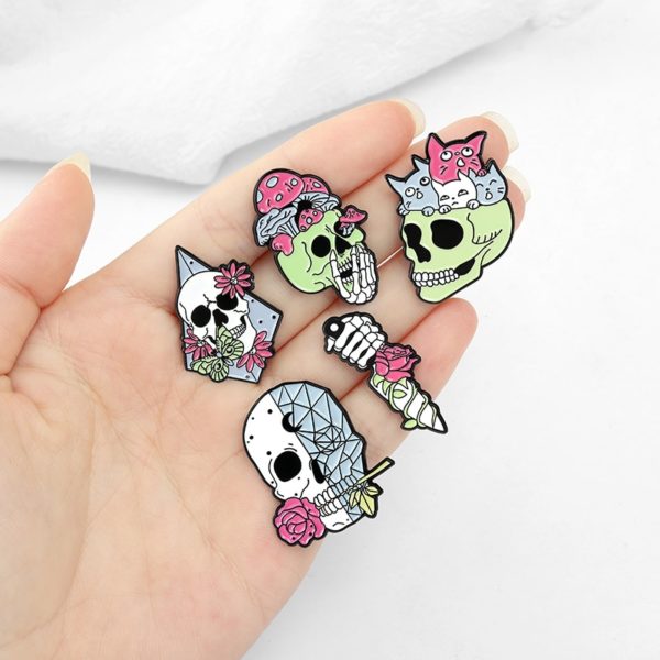 Living-Skeleton-Enamel-Pins-Custom-Rose-Cats-Skull-Dagger-Brooch-Lapel-Badge-Bag-Punk-Gothic-Jewelry-2